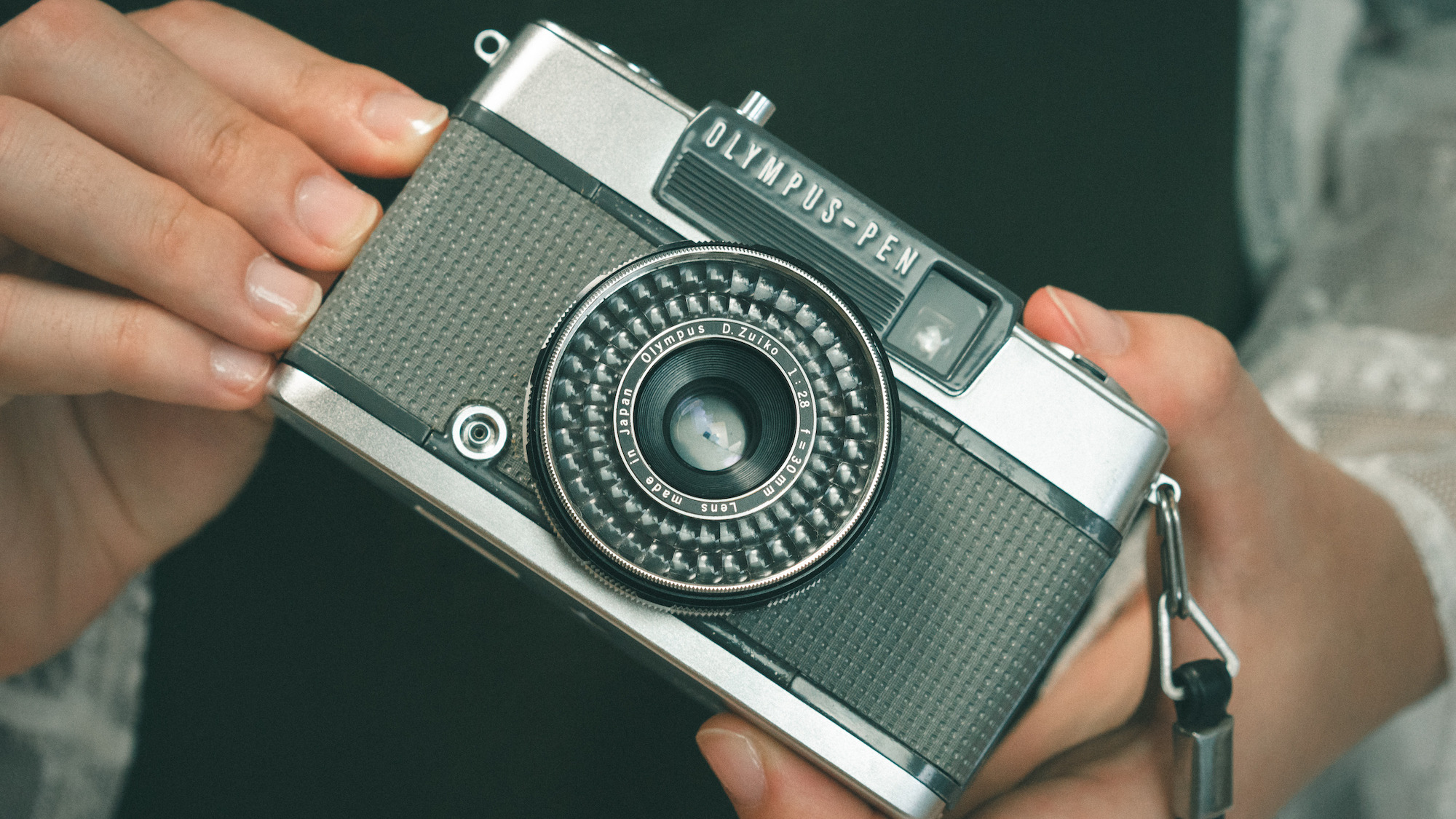 OLYMPUS PEN EE-2 シルバー本体